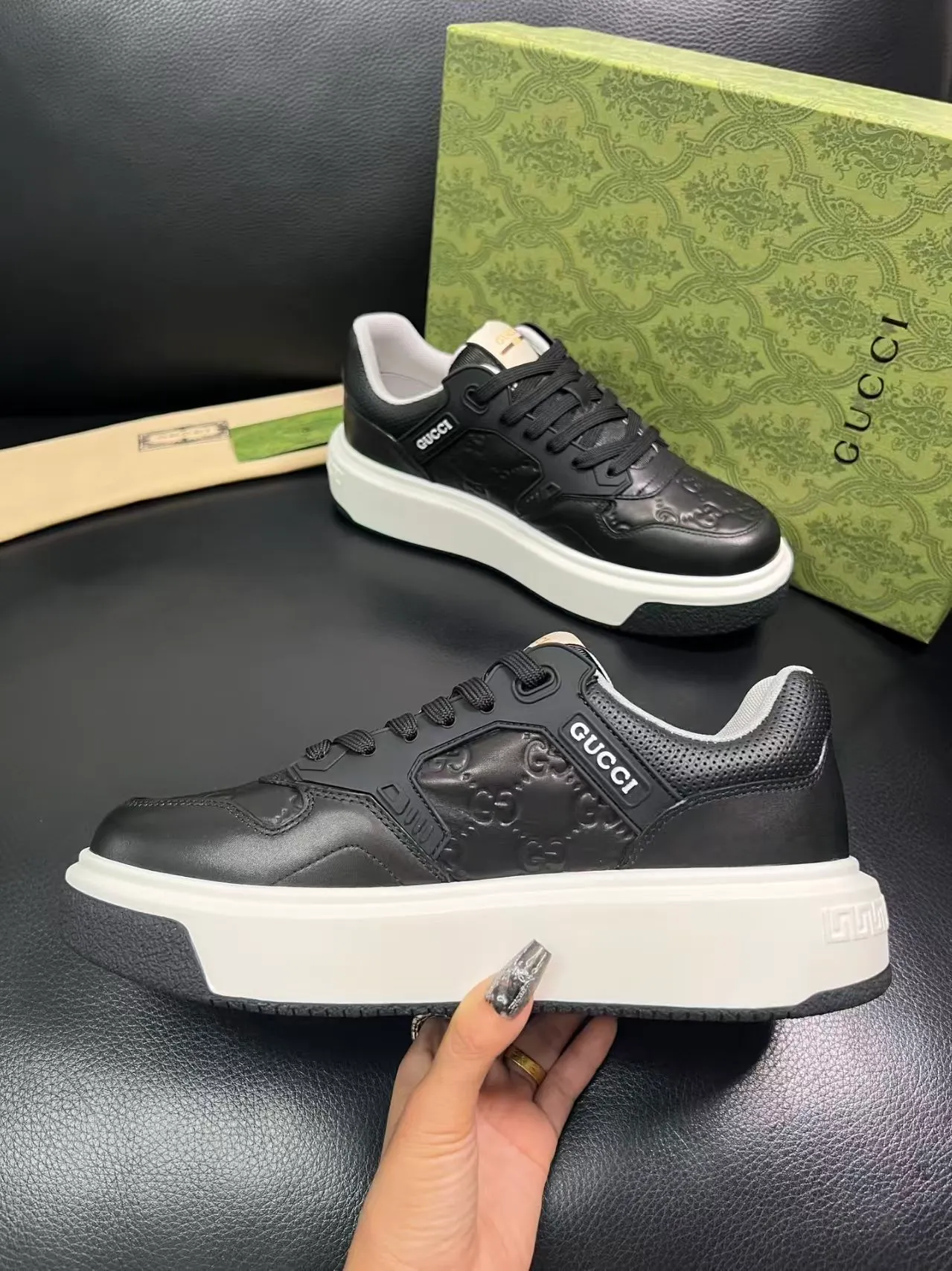 P460 new men's shoes GUCCI [Lightning] latest shoes are shipped. Original quality, fashionable, made of special materials, lining and mesh, brand new packaging. The foot feels super comfortable and the workmanship is impeccable Code number: 38-45 No. 058